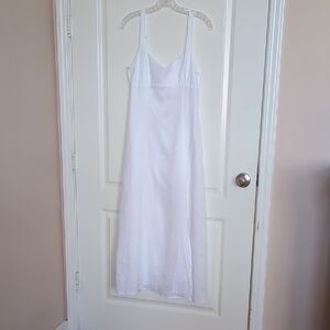 Zara White Maxi Dress size Medium